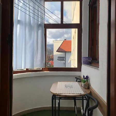 Apartamento Policies *